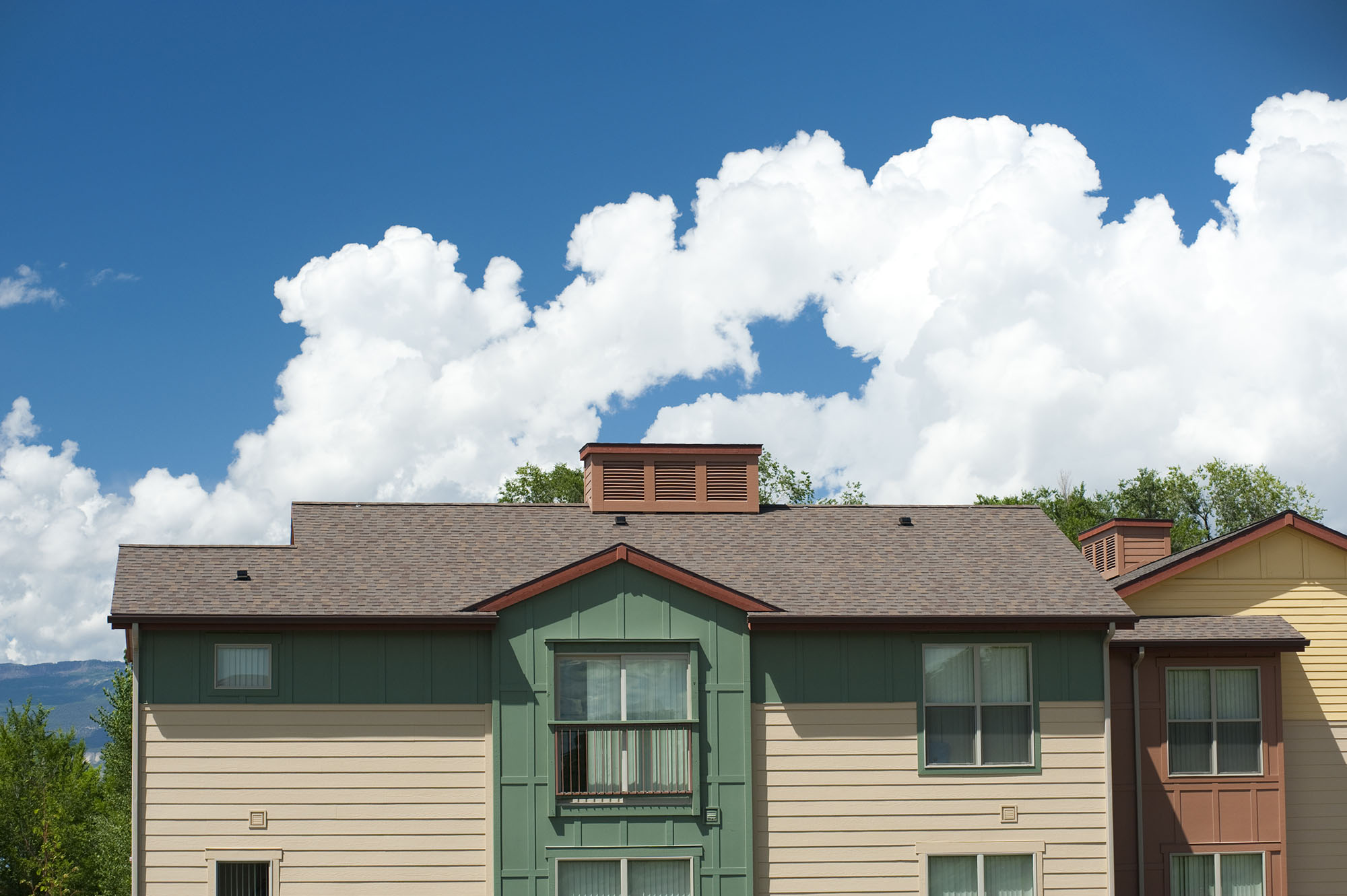 roof lines and 2nd level juliet balcony at villas on the bluff delta colorado