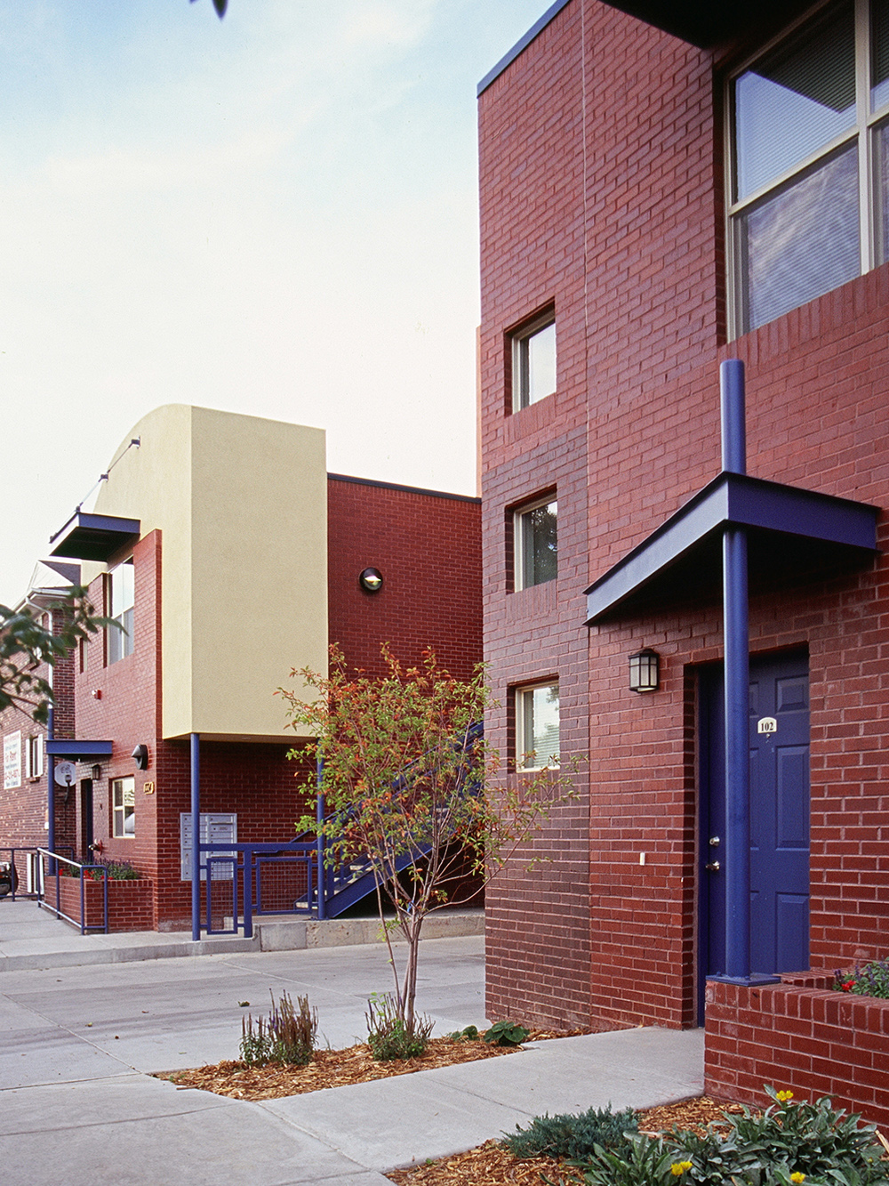 exterior acade of macon townhomes entry