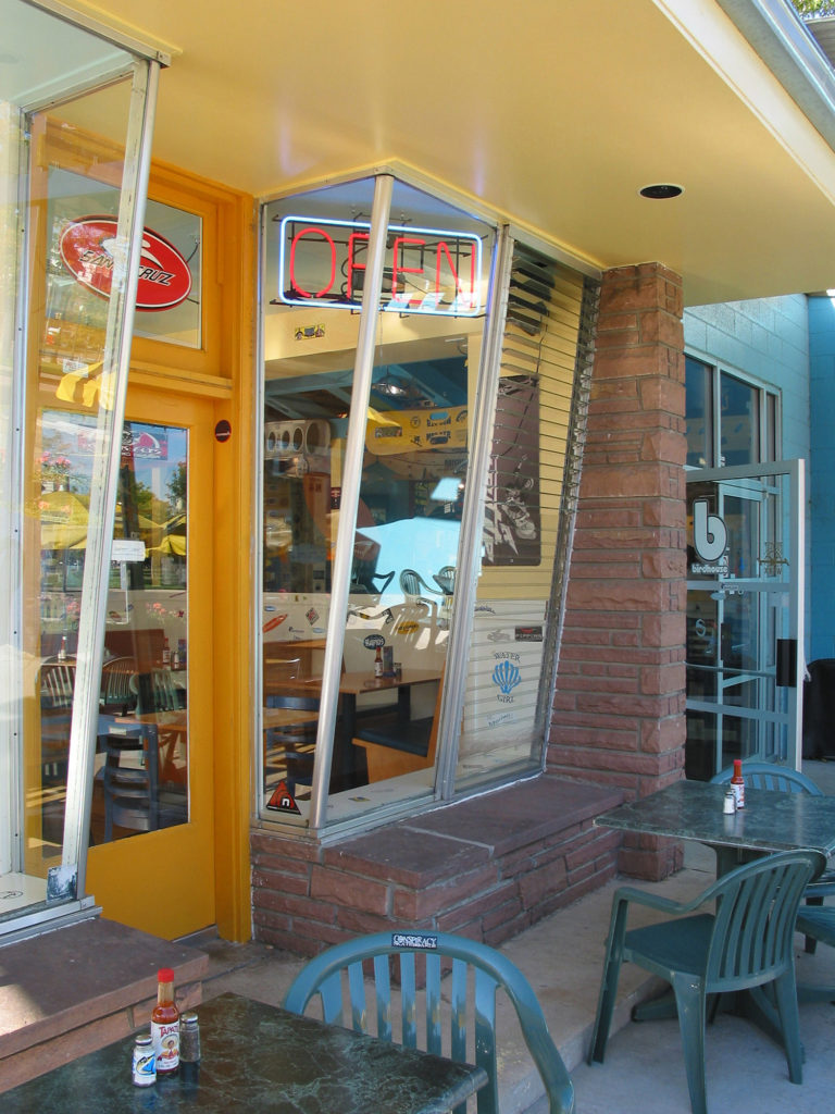 Front door of Wahoo's restaurant on 20th Avenue