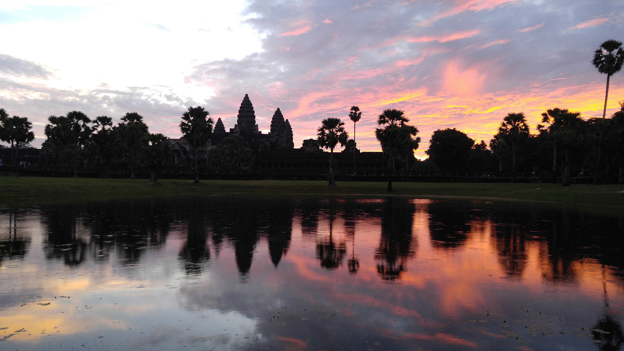 photo of sunrise at Angkor Wat Cambodia